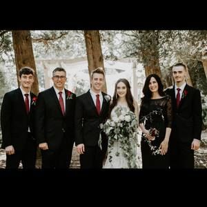 Meet your Posher, Leslie